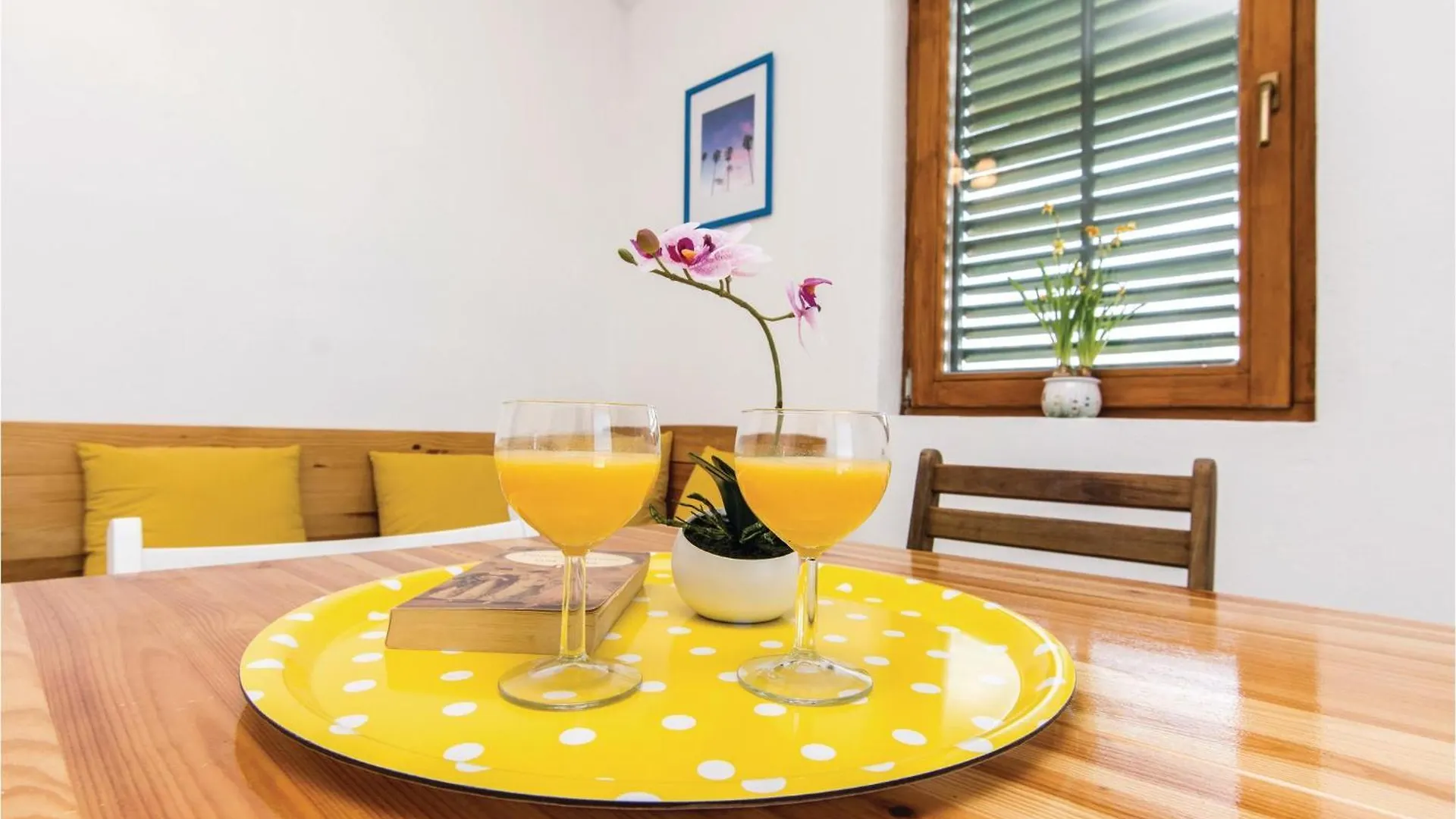 1 Bedroom Amazing Apartment In Maslenica